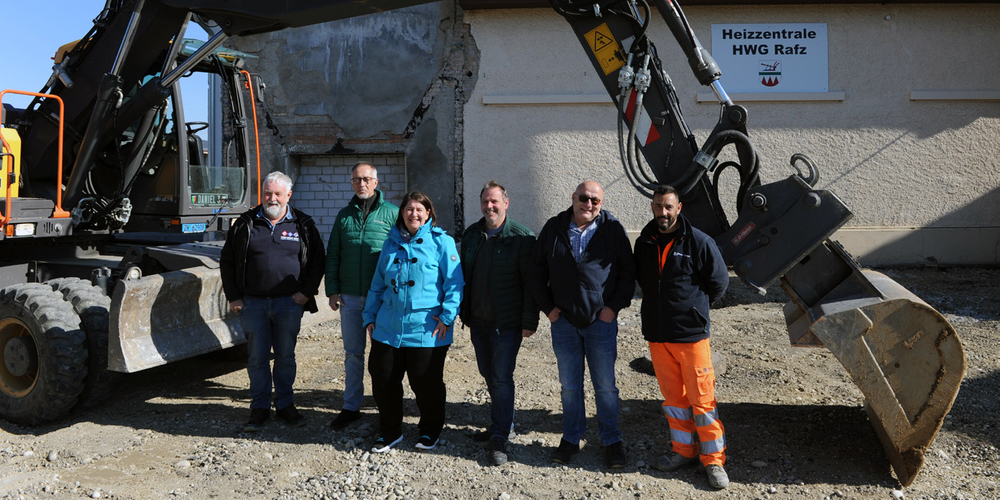 Hans Dünki (technischer Verantwortlicher HWG), Markus Berger (Gemeinderat und Präsident HWG), Anna Secchiano (Sekretariat), Felix Spühler (stellvertretender Präsident), Bruno Meier, (Abbruch und Tiefbau AG) und Polier Dani (v.l.)