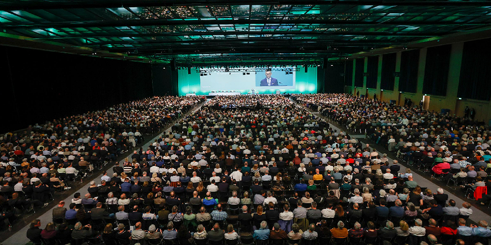Die SGKB Aktionärinnen und Aktionäre füllten die OLMA Halle.