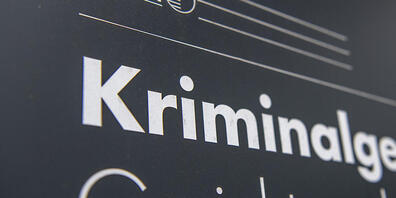 Das Luzerner Kriminalgericht hat einen Mann der mehrfachen Vergewaltigung seiner Ehefrau schuldig gesprochen. (Archivbild)