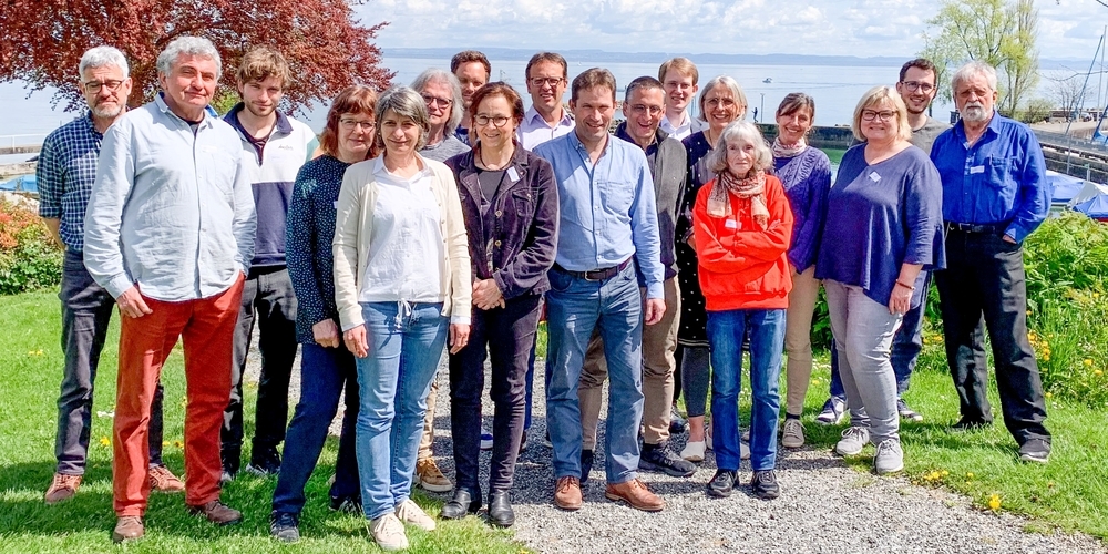 Gruppenbild des Treffens dreier Ostschweizer Grünen-Fraktionen im thurgauischen Romanshorn.