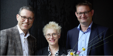 Gabriela Manser wurde von Culinarium-Präsident Peter Nüesch (rechts) und Vizepräsident Martin Angehrn aus dem Vorstand verabschiedet.