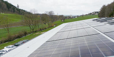 Auf Gebäudedächern konsequent Solarenergie gewinnen - dies fordert die Thurgauer Solar-Initiative, die am Mittwoch lanciert wurde. (Symbolbild)