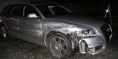 Das beschädigte Fahrzeug nach dem Unfall.