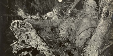 Im Frühling 1922 begannen die Bauarbeiten für das Kraftwerk Wägital. 