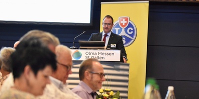 Sektionspräsident Marcel Aebischer führt durch die Traktanden.