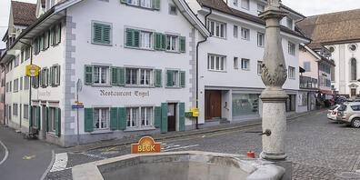 Der Rathausplatz von Arth kann neu gepfläster werden.