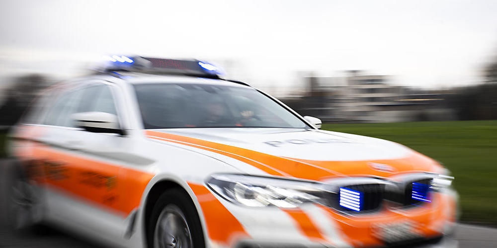 Am Sonntagnachmittag hat eine Polizeipatrouille in Bronschhofen SG einen Raser gestoppt. (Symbolbild)