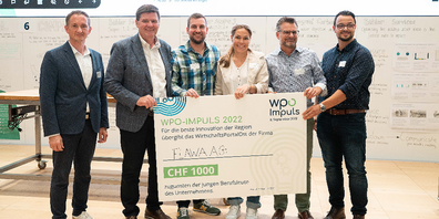 Die FLAWA AG holte sich beim zweiten WPO-Impuls mit einem intelligenten Notfallkoffer den Sieg. Als Preis erhielt das Unternehmen einen Scheck über 1000 Franken. Wer holt sich den Titel "Beste Innovation der Region" dieses Jahr? Von links für WPO: Standortförderer Robert Stadler, Präsident Hansjörg Brunner und Kommunikationschef Timon Kobelt. Für die FLAWA AG: Simone Steiger, Pascal Schwarz und Jasmin Camdzic.