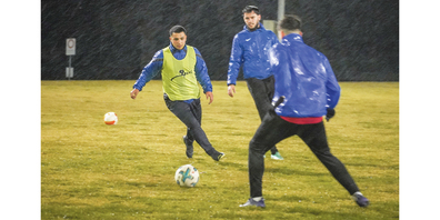 Training bei Wind und Wetter: Der FC Beringen bereitet sich auf die bevorstehende Rückrunde in der zweiten Liga vor.
