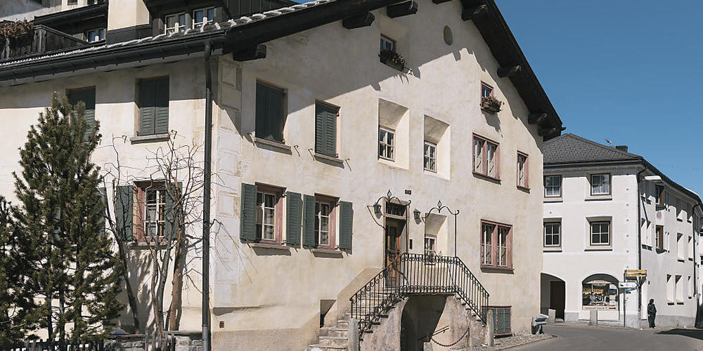 Die Engadiner Bürgerbewegung Anna Florin warnt vor einer massiven Zunahme des Drucks auf bezahlbaren Erstwohnraum in Zweitwohnungsgemeinden, etwa in Celerina. (Archivbild)