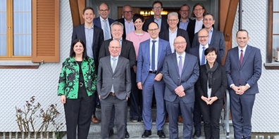 Die Regierung des Kantons St.Gallen traf sich heute mit den Gemeindepräsidenten, der Gemeindepräsidentin und dem Stadtpräsidenten der Region Toggenburg.
