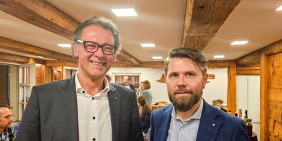 Kantonsrat und Stadtratskandidat Benno Koller (links im Bild) mit Kantonsrat und Wahlkampfleiter Gallus Hälg.