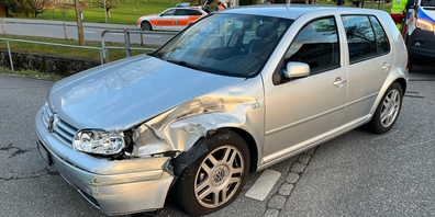 Beim Auto-Unfall entstand Sachschaden von mehreren tausend Franken.