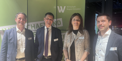 Ablösung an der Spitze der WISG: Diskussionslos und einstimmig wurden Nayla Stössel und Alexander Morant als Co-Präsidentin und Co-Präsident gewählt. Vizepräsident Andreas Pfister (ganz links) und Präsident David Ganz traten nach langjährigem, intensivem Engagement zurück.