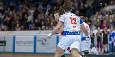 Play-off-Stimmung und viel Leidenschaft: GC Amicitia (hier Captain Luigj Quni) sichert sich mit dem 26:23 gegen Pfadi Winterthur den vierten Platz.