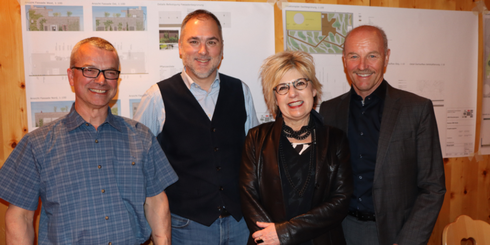 Geschäftsführer Maurizio Schirinzi (v.l.) wird die Geschicke des Abwasserwerks Rosenbergsau künftig an der Seite des neu gewählten Verwaltungsratspräsidenten Christian Sepin führen. Verabschiedet aus dem Verwaltungsrat wurden Christa Köppel sowie der Präsident Andreas Eggenberger.