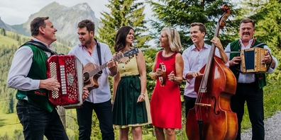 Oesch’s die Dritten machen den Schlager- und Volksmusikabend am 24. August in Glarus komplett.