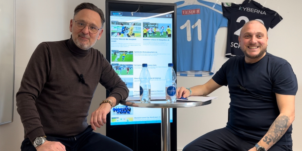 Natal Schnetzer (links), ehemaliger Präsident des FC St.Margrethen (2010-2018) und Inhaber der MetroComm-Gruppe, die auch rheintal24 betreibt und Yalcin Yümlü, Leiter Vermarktung rheintal24.