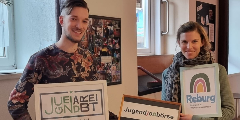 Francesco Loher (Leiter Jugendtreff) und Claudia Baumgartner (Stv. Leiterin Familien- und Begegnungszentrum Reburg)