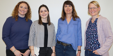 Yvonne Aregger (Zweite von rechts) mit den neuen Logopädinnen Selina Kölbener, Chiara Goldener und Judith Hasler (von links).
