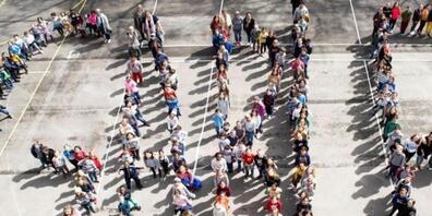 An der Schulanlage Gabler sollen mehr Grün und weniger Asphalt für Abkühlung an heissen Tagen sorgen.