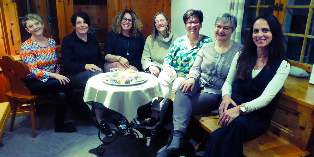 Der Vorstand der FMG Vilters: Marietta Canal, Katja Pichler, Daniela Erni, Präses Sonja Kroiss, Monika Grünenfelder, Renate Guntli und  Anita Kohler (von links).