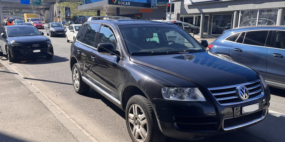 Wer sachdienliche Angaben zum Verkehrsunfall am 5. April im Bahntal machen kann, ist angehalten, sich bei der Schaffhauser Polizei zu melden.