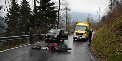 Selbstunfall in Mels: Ein Motorradfahrer verliert die Kontrolle über sein Fahrzeug.