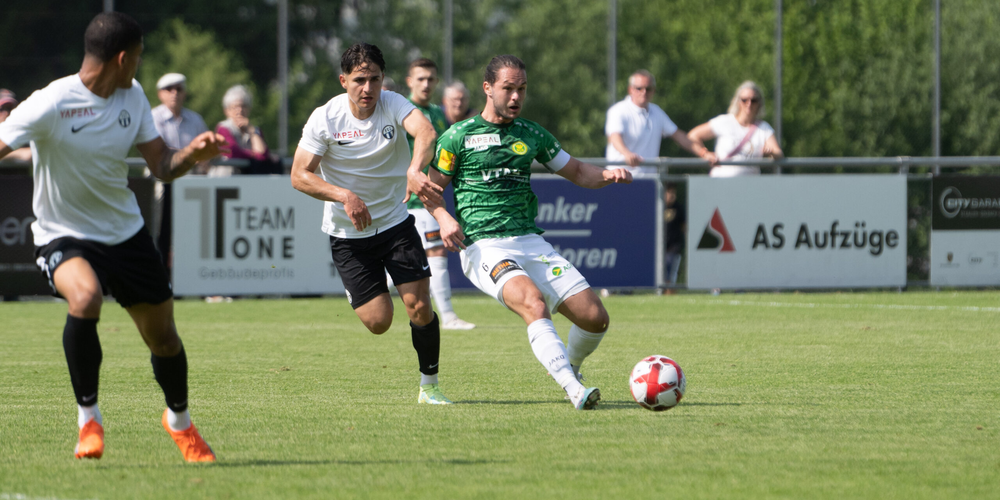 Seit sechs Jahren beim SC Brühl und auch im siebten noch dabei: Captain Claudio Holenstein, hier im letzten Spiel vor der Sommerpause gegen Zürich II.