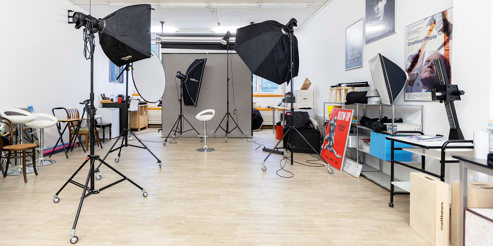 Im Fotoatelier an der Mühlenstrasse 40 wartet viel Equipment auf eine neue Nutzerschae.