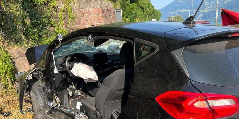 Der 53-jährige Schweizer verstarb noch in seinem Auto, nachdem er in Murg SG in eine Mauer geknallt war.