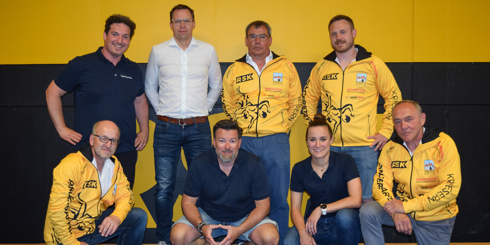 H.v.l.: Dr. Quinten Felsch, Dr. Adrian Schneider, Koni Hungerbühler, Mirco Hutter. V.v.l.: Bernhard Bättig, Peter Roth, Salome Rohner, Hugo Dietsche.