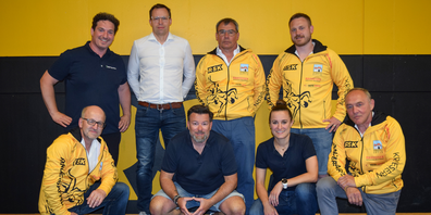 H.v.l.: Dr. Quinten Felsch, Dr. Adrian Schneider, Koni Hungerbühler, Mirco Hutter. V.v.l.: Bernhard Bättig, Peter Roth, Salome Rohner, Hugo Dietsche.