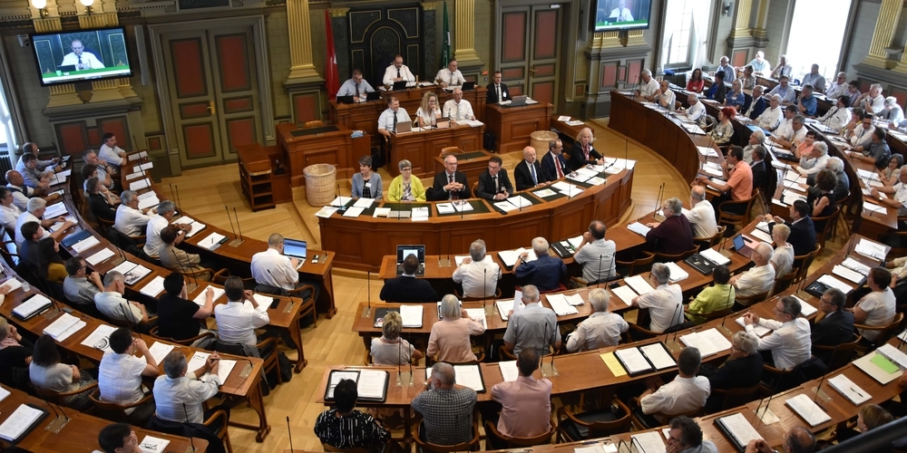 Das katholische Kollegium St.Gallen während seiner Sommersession 2023 im St.Galler Kantonsratssaal.