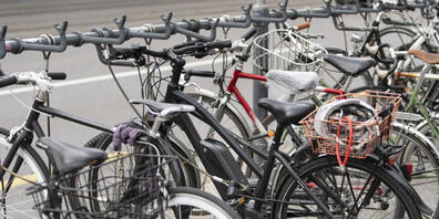 Angestellte der Stadt Zürich erhalten einen Mobilitätsbeitrag von 600 Franken, wenn sie auf ein umweltfreundliches Transportmittel setzen und keinen Personalparkplatz beanspruchen. (Symbolbild)
