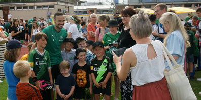 Am 20. Juni macht der FC St.Gallen in Rüthi Klein und Gross glücklich.