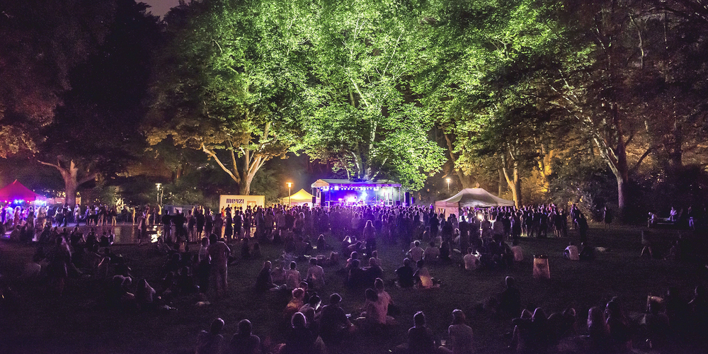 Die Konzertreihe «Stadtsommer» bietet seit über zwanzig Jahren aufstrebenden und spannenden Musikerinnen und Musikern eine Bühne.