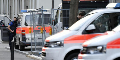 Bei einer Auseinandersetzung zwischen zwei Männern am Freitagabend im Zürcher Kreis 5 ist einer der Männer mit einer Stichwaffe lebensbedrohlich verletzt worden. (Archivbild)