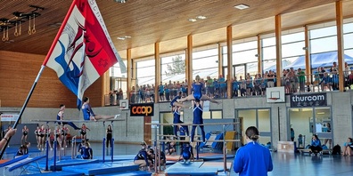 Wettkämpfe in den Sporthallen der Region. Hier der TV Bischofszell in der Turnhalle Sproochbrugg.