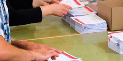 Die Plattform AuftragArbeit.ch vermittelt zum Beispiel Verpackungsaufträge.