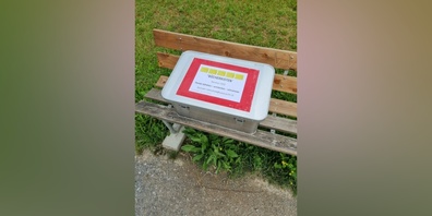 Die Lektüre darf auch gerne mitgenommen werden. (Symbolbild)