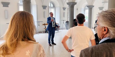 Die Mitglieder des Regierungsrats und der Staatsschreiber – im Bild Regierungspräsident Urs Martin – führten Interessierte durch das Regierungsgebäude.