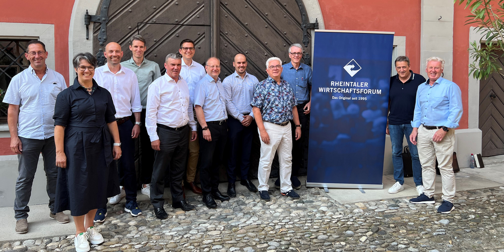 Jury von links: Titus Ladner, Sabina Saggioro, Reto Brunner, Martin Oswald, Reto Monsch, Christof Schwarber, Thomas Bolt, Daniel Frei, Klaus Brammertz, Gert Bruderer, Martin Riedener, Reinhard Frei.