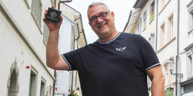 Aus Neugier und dem Interesse an Rohstoffen und Düften, eignete sich Bernd Schumacher in den letzten 15 Jahren einiges Wissen an, um selbst Hand- und Duschseifen herzustellen.