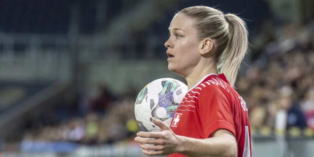 Nadine Riesen: Mit Stolz das Schweizerkreuz auf der Brust.