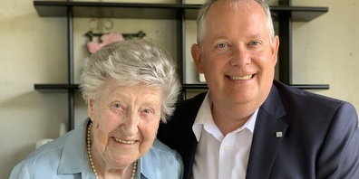 Anna Maria Högger und Stadtpräsident Thomas Niederberger.