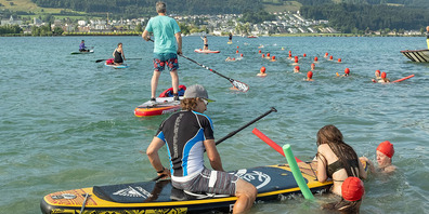 Am Mittwochvormittag fiel der Startschuss für das traditionelle Ufnauschwimmen – sogar die Sonne machte mit. 