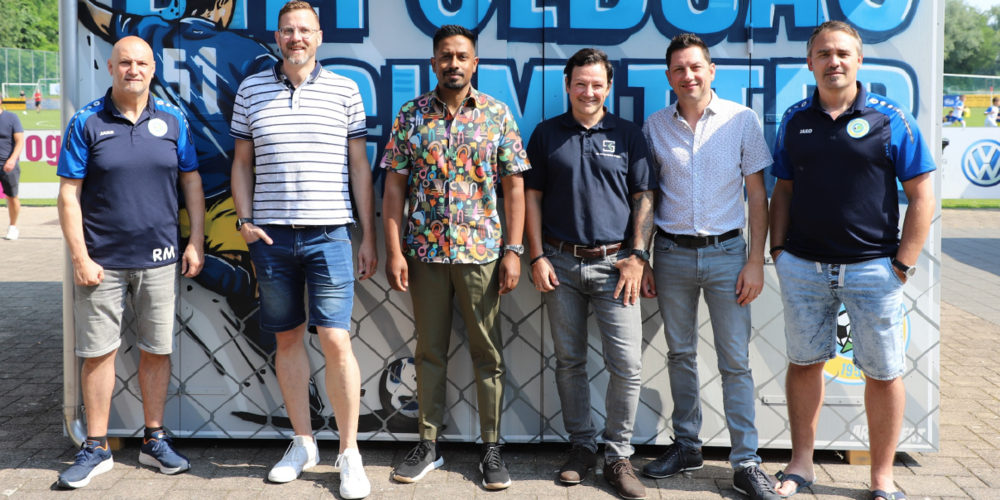 Von links: Roman Müller (Präsident FCD), Raphael Bruderer (FITPA – Fitness Partner AG), Niranjan Sriragavan (ASSO Personal AG), Simon Kuster (SK Bauprojekt GmbH), Manuel Gasser (die Mobiliar - Versicherungen), Iwan Schmid (Sponsoring FCD). Es fehlen: Heinz Sieber (Mehrlust Catering AG) und Patrik Spirig (Backstube Huber/Spirig, Diepoldsau und Widnau