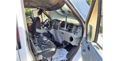 Das Fahrzeug hat aus bisher ungeklärten Gründen Feuer gefangen.