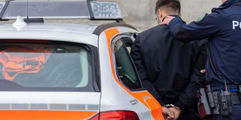 In Wil sind am Samstagabend zwei Männer bei einer Auseinandersetzung verletzt worden. (Symbolbild)